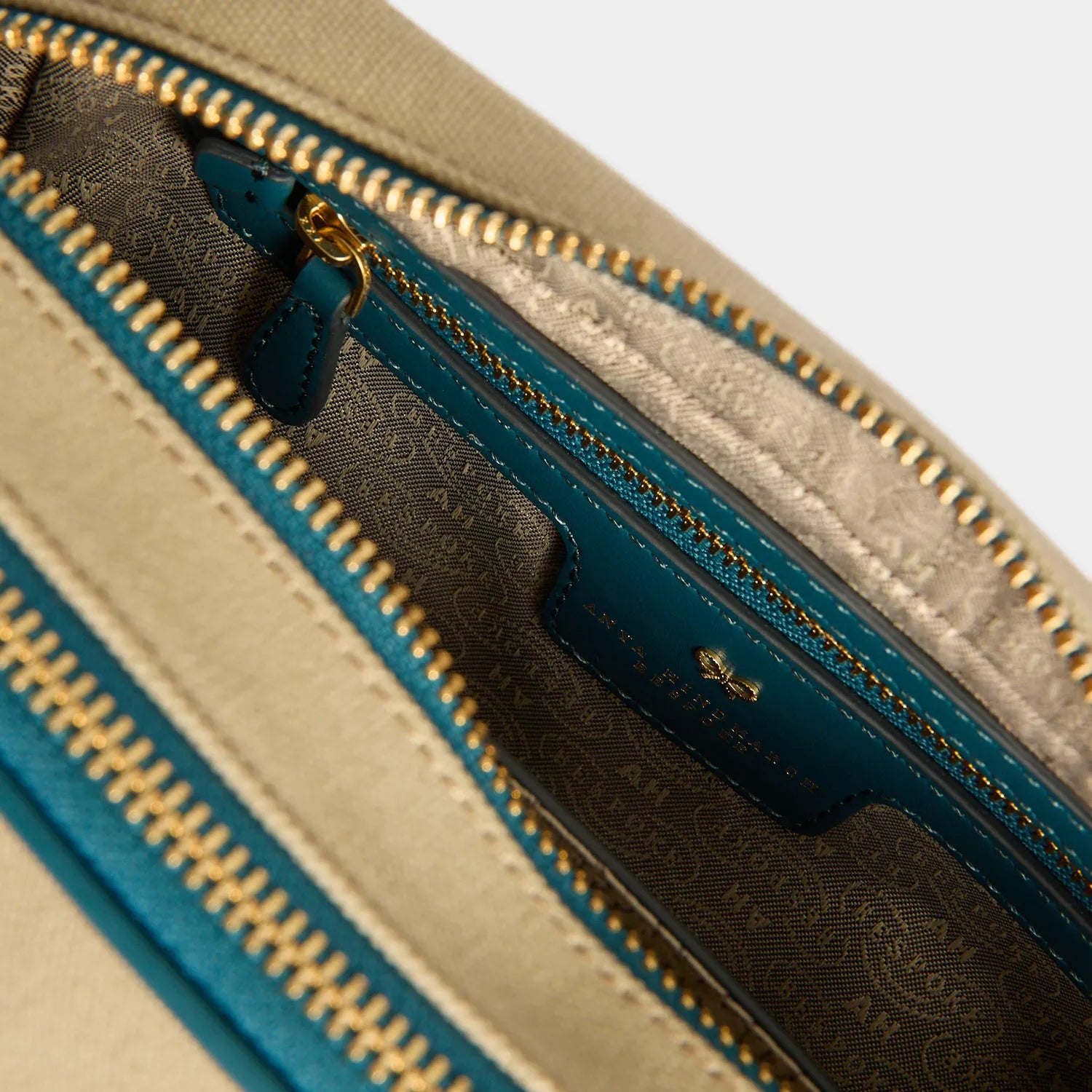 Natural/Petrol Blue